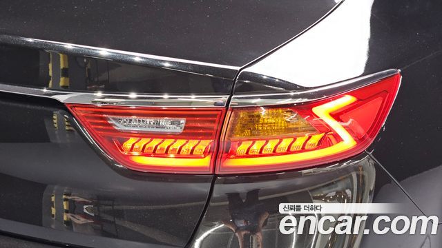 Kia K7 2017 — photo 9