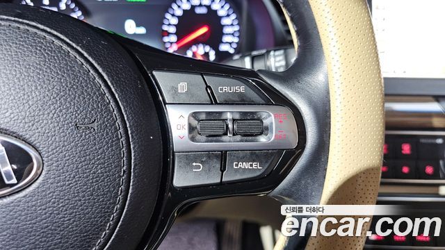 Kia K7 2017 — photo 27