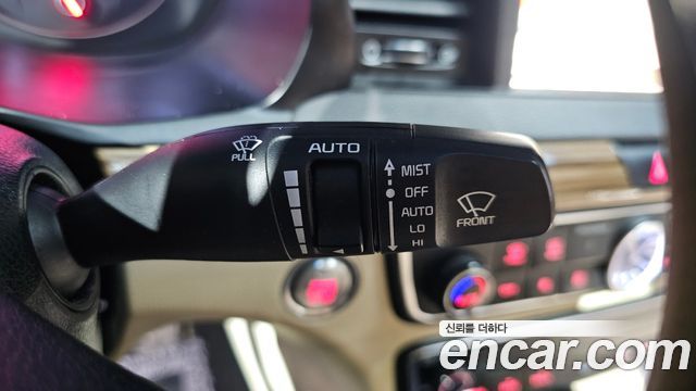 Kia K7 2017 — photo 29