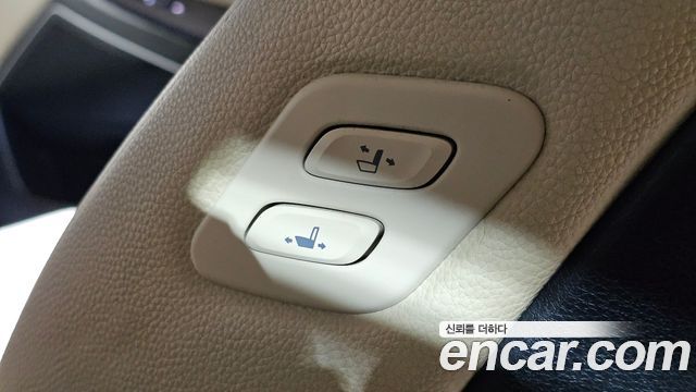 Kia K7 2017 — photo 32