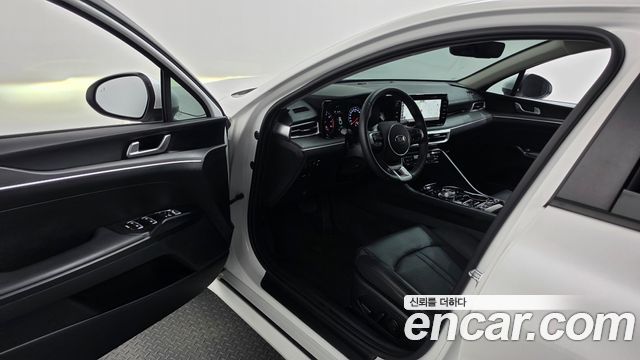 Kia K5 2021 — photo 13