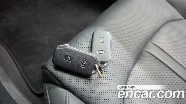 Kia K5 2021 — photo 21