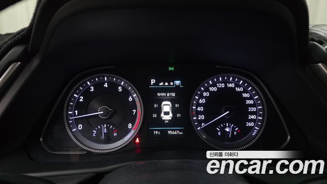 Hyundai Sonata 2022 — photo 11