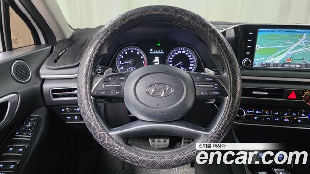 Hyundai Sonata 2022 — photo 19