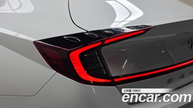 Hyundai Sonata 2022 — photo 9