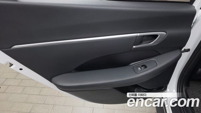 Hyundai Sonata 2022 — photo 15