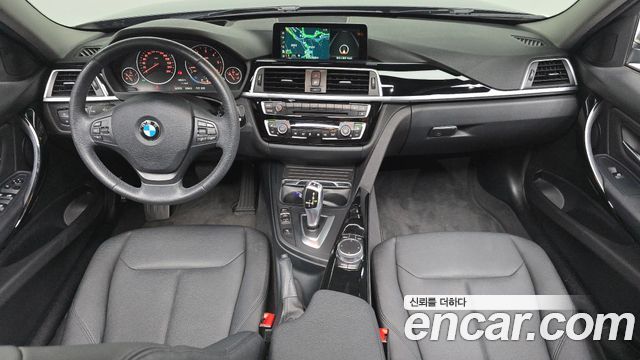 BMW 3-Series 2017 — photo 10