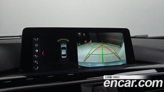 BMW 3-Series 2017 — photo 20