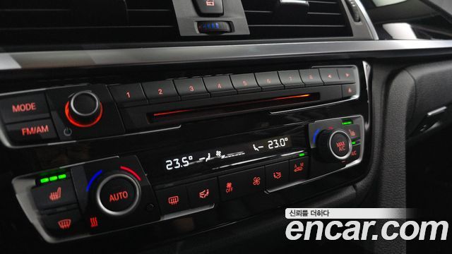 BMW 3-Series 2017 — photo 24
