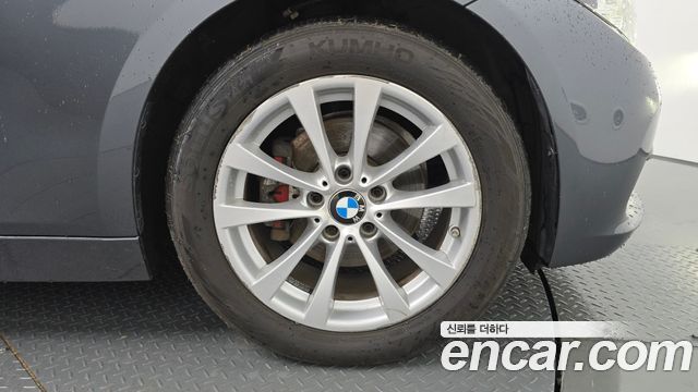 BMW 3-Series 2017 — photo 7