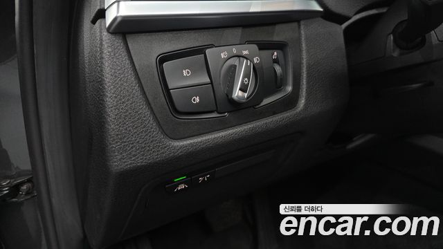 BMW 3-Series 2017 — photo 28