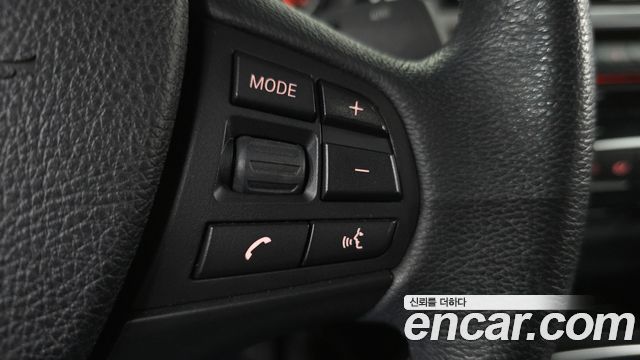 BMW 3-Series 2017 — photo 30