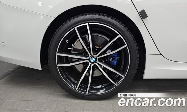 BMW 3-Series 2019 — photo 5
