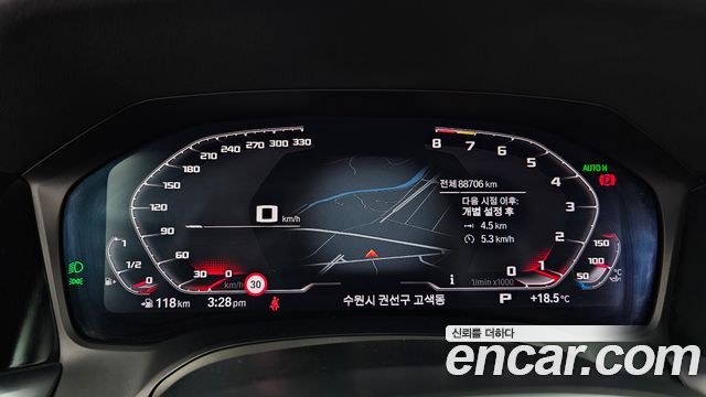 BMW 3-Series 2019 — photo 11