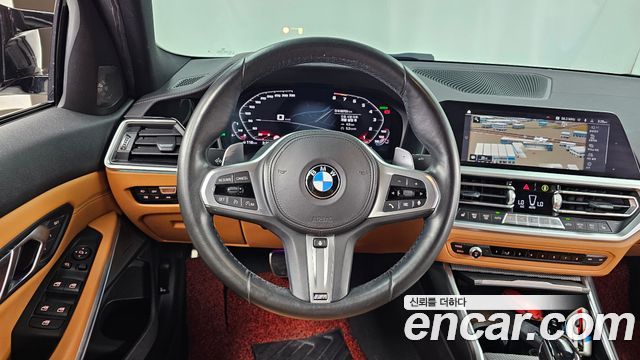 BMW 3-Series 2019 — photo 19
