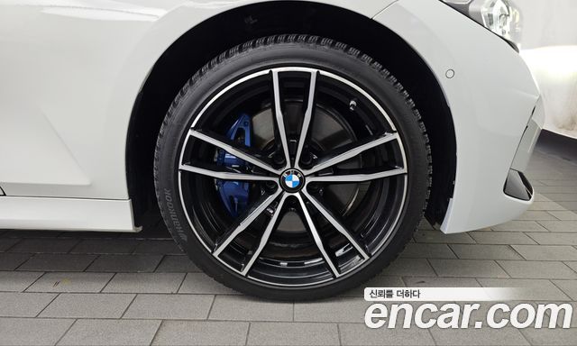 BMW 3-Series 2019 — photo 7
