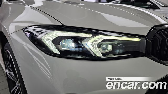 BMW 3-Series 2019 — photo 8