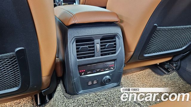 BMW 3-Series 2019 — photo 31