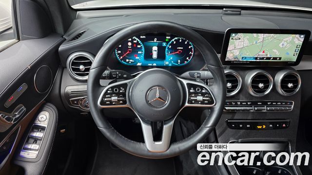 Mercedes-Benz GLC-Class 2022 — photo 14