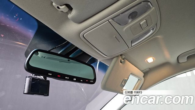 Kia K5 2019 — photo 28