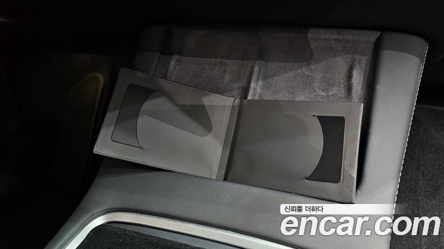 Tesla Model Y 2024 — photo 18