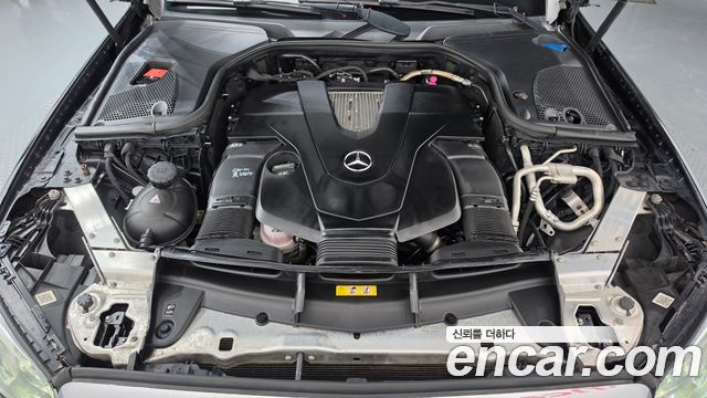 Mercedes-Benz E-Class 2017 — photo 6