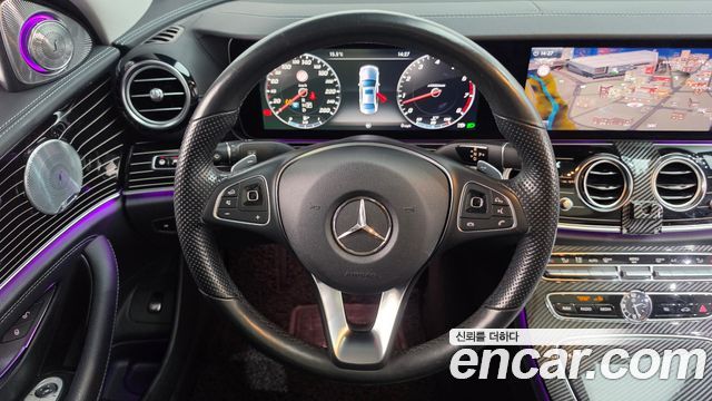 Mercedes-Benz E-Class 2017 — photo 13