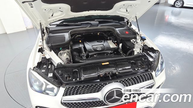 Mercedes-Benz GLE-Class 2021 — photo 6