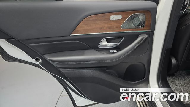 Mercedes-Benz GLE-Class 2021 — photo 15