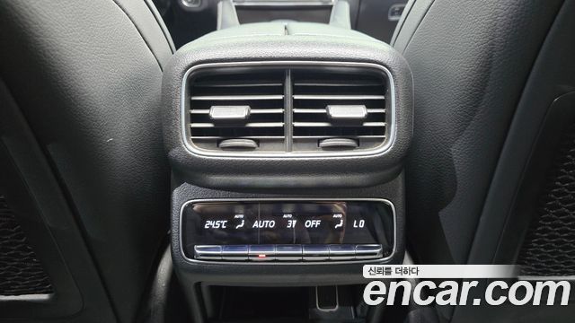 Mercedes-Benz GLE-Class 2021 — photo 31