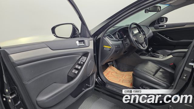 Kia K7 2016 — photo 10