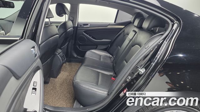 Kia K7 2016 — photo 11