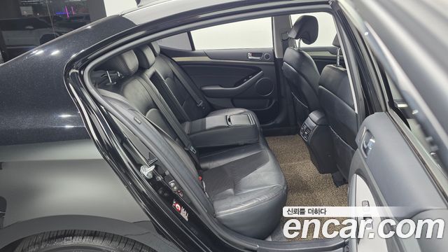 Kia K7 2016 — photo 12