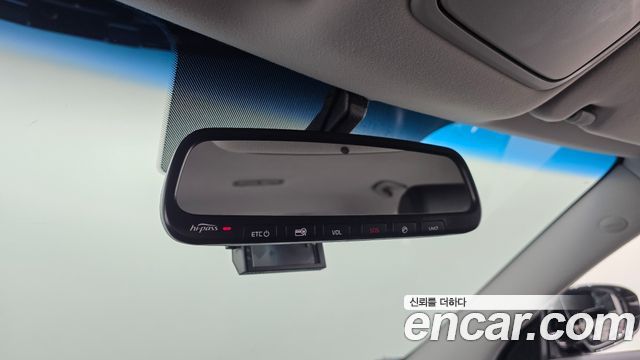 Kia K7 2016 — photo 20