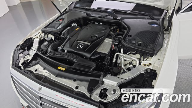 Mercedes-Benz E-Class 2018 — photo 6