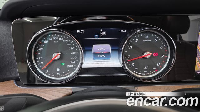 Mercedes-Benz E-Class 2018 — photo 8