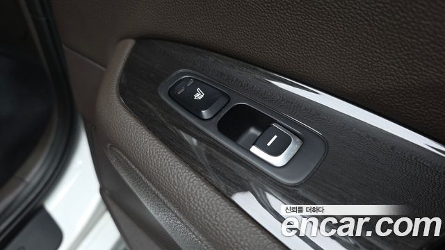 Kia K5 2019 — photo 24