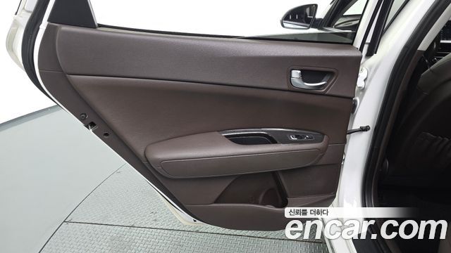 Kia K5 2019 — photo 15
