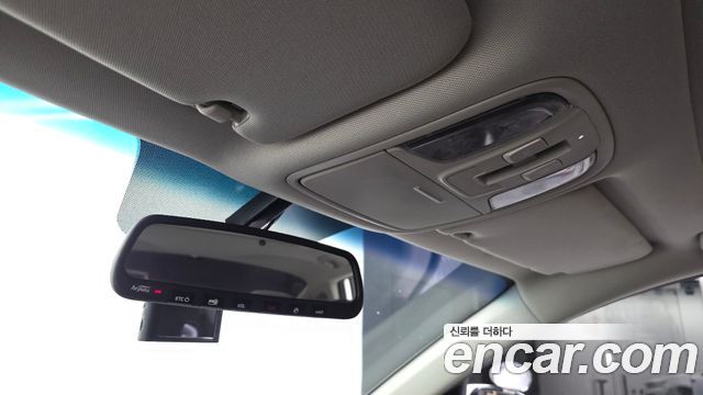 Kia K5 2019 — photo 29