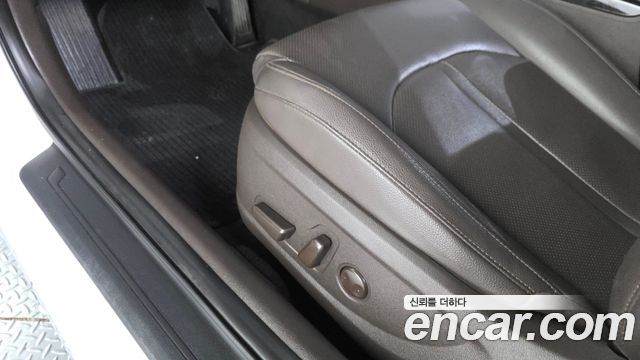 Kia K5 2019 — photo 30