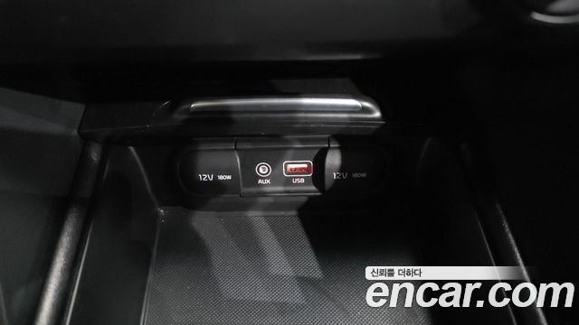 Kia K5 2019 — photo 31