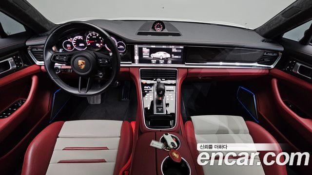 Porsche Panamera 2021 — photo 10