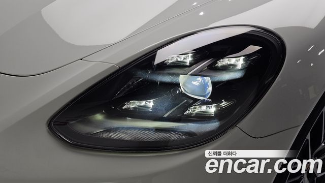 Porsche Panamera 2021 — photo 8