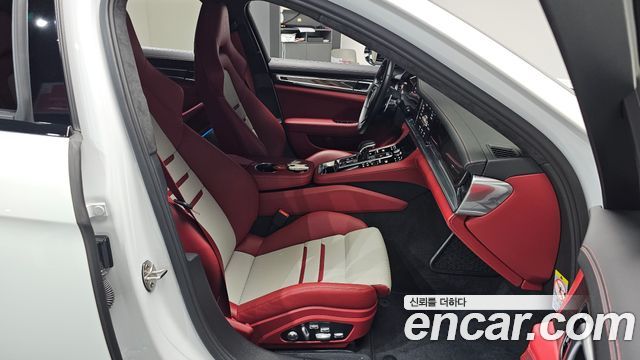 Porsche Panamera 2021 — photo 16