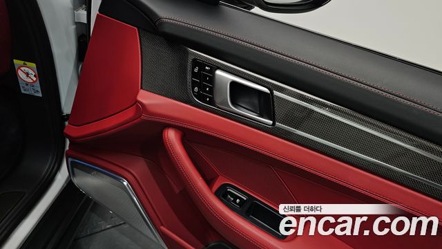 Porsche Panamera 2021 — photo 36