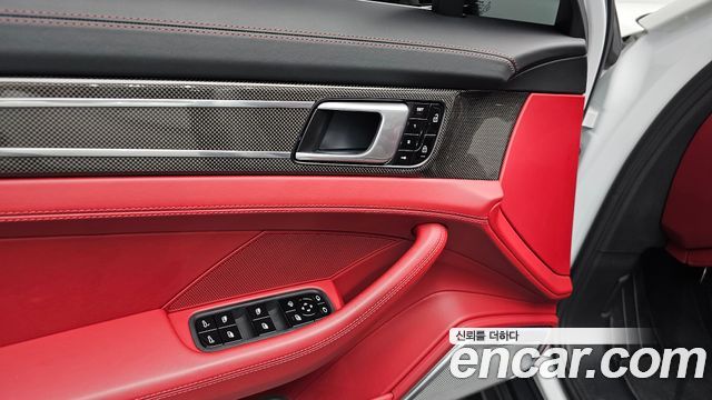 Porsche Panamera 2021 — photo 37