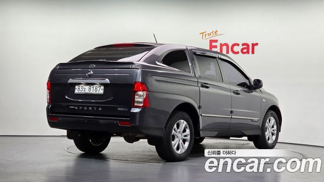 KG Mobility KORANDO 2016 — photo 2