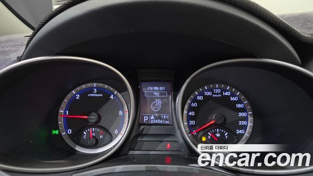 Hyundai Santafe 2015 — photo 11