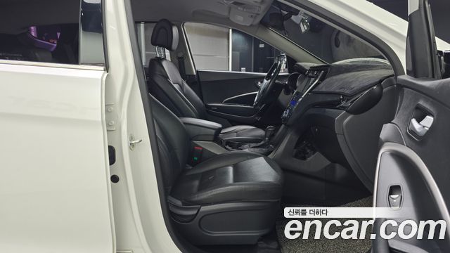Hyundai Santafe 2015 — photo 16