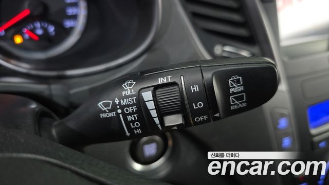 Hyundai Santafe 2015 — photo 28